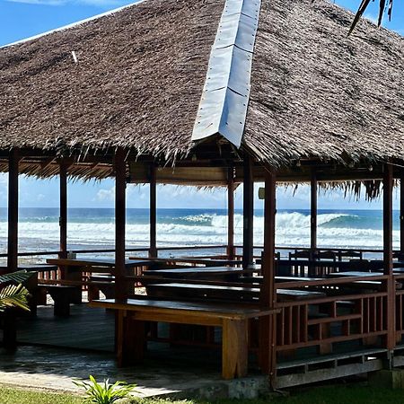 Baturundung Surf Resort Naibos Kültér fotó