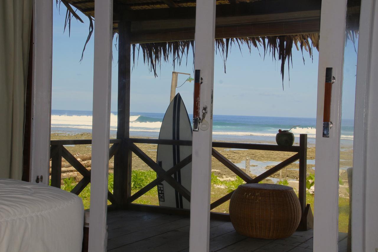 Baturundung Surf Resort Naibos Kültér fotó